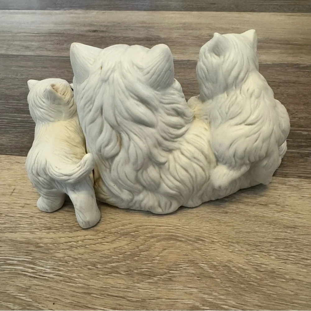 Vintage Homco White Persian Mother Cat w/2 Kittens #1412 Ceramic Figurine
